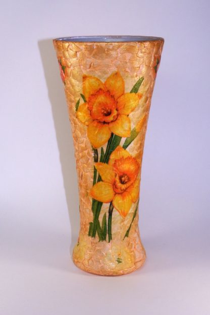 Dekoruota gėlių vaza